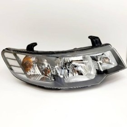 چراغ جلو سراتو  چراغ جلو سراتو