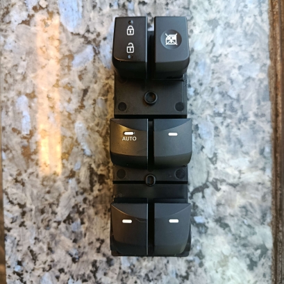 کلید شیشه بالابر هیوندا النترا اصلی  کلید شیشه بالابر هیوندا النترا اصلی